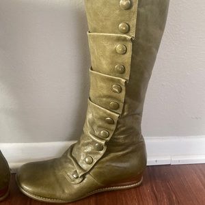 Tall green leather faux fur lined miz mooz boots